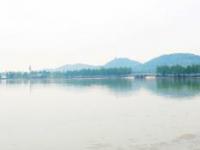武汉东湖：中国最大城中湖，四景区展现多元魅力