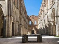 圣马蒂诺修道院：历史、艺术与文化的交汇点