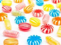 candy是什么意思：名词糖果，形容词甜如蜜