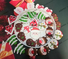 圣诞节饼干制作指南：烘焙出可爱造型与翻糖装饰
