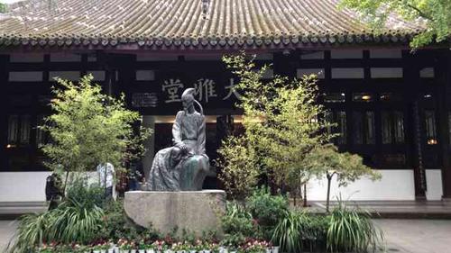 杜甫草堂博物馆：诗圣的故居，文化的瑰宝