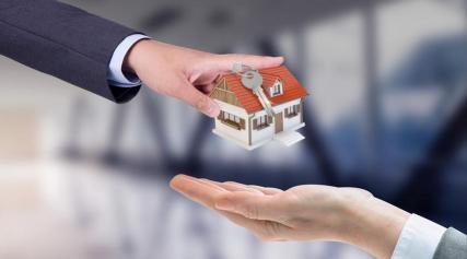 不满5年房屋能否上市交易：根据房屋类型和规定，合理规划交易与过户
