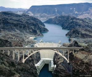 胡佛水坝：沙漠之钻，科罗拉多河的水利奇迹